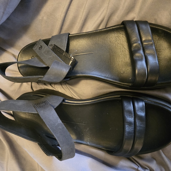 ECCO Women's Flowt Luxery Wedge Ankle Strap Sandal - Picture 2 of 4